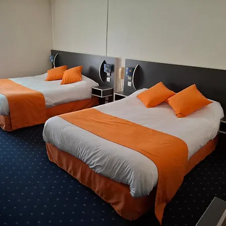 Logis & Restaurant De La Barque 2* Beaumont-sur-Sarthe