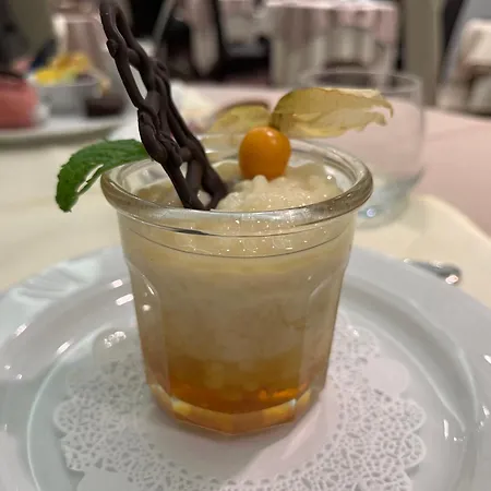 Hotel Logis & Restaurant De La Barque Beaumont-sur-Sarthe