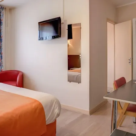 Logis & Restaurant De La Barque