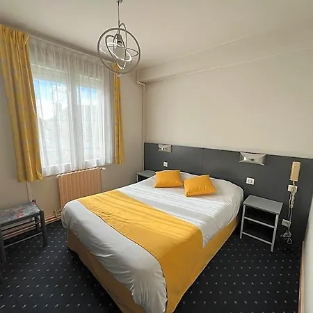 Hotel Logis Hotel & Restaurant De La Barque Beaumont-sur-Sarthe