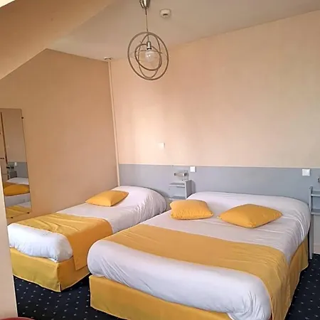 Hotel Logis Hotel & Restaurant De La Barque Beaumont-sur-Sarthe