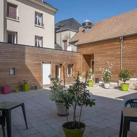 Logis De La Barque ホテル