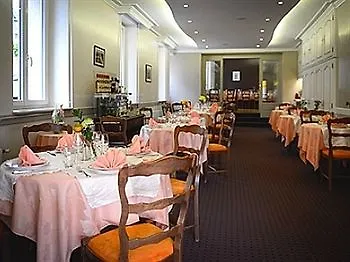 لا براك 2* Beaumont-sur-Sarthe