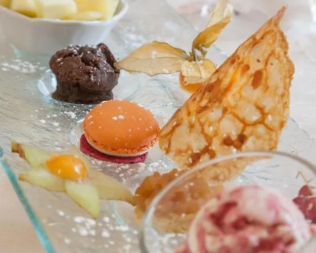 Hotel Logis Hotel & Restaurant De La Barque